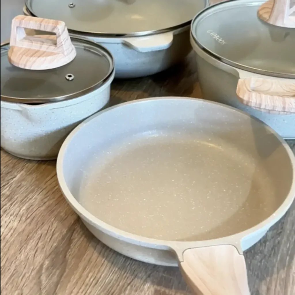 Nonstick Cookware Set